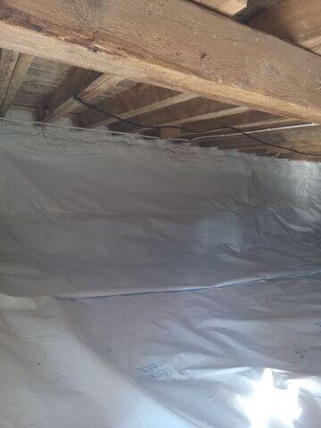 Fully Encapsulated Crawl Space with Spray Foam Insulation - Appleton, ME