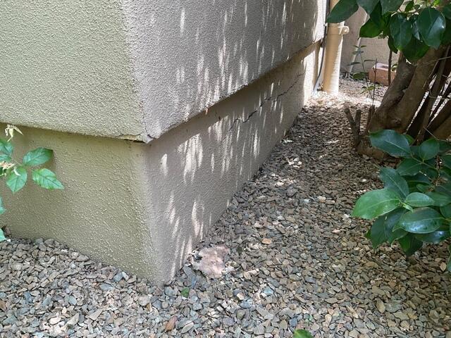 Causes of Stem Wall Failure: How Expansive Clay Soil Can Wreck Your Concrete Stem Wall in Scottsdale, AZ