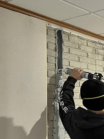 Applying the Flexible Sealant