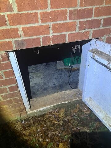 Subpar Crawl Space Door