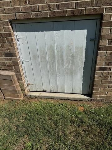 Ineffective Crawl Space Door