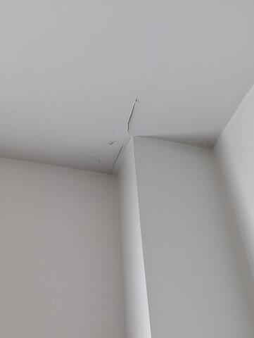 Signs of Failing Foundation