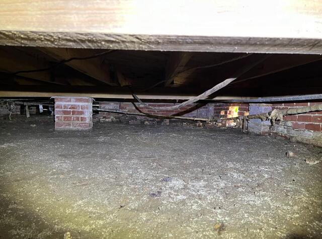 Berwick Crawl Space - Before