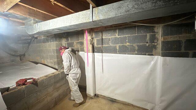 Crawl Space Wall Encapsulation