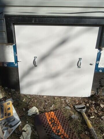 Everlast door