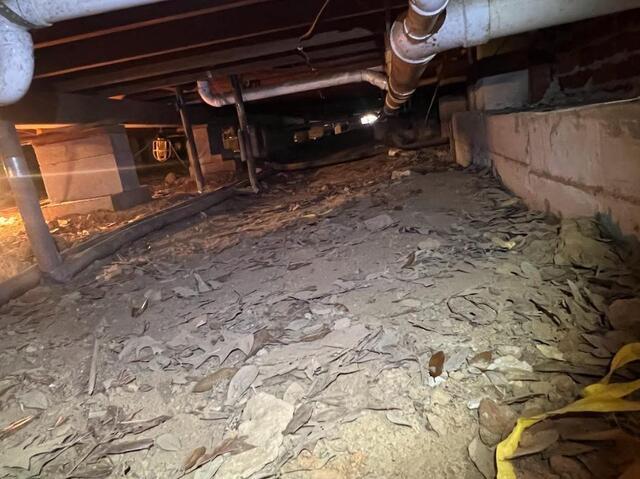 Centreville Crawl Space Before