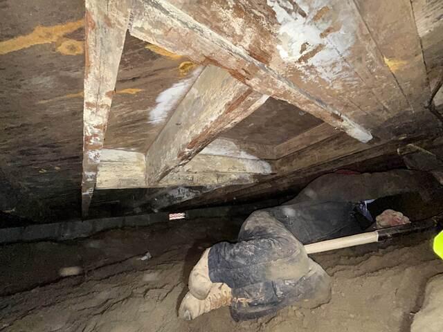 Efflorescence Substance on Wood Support Beams