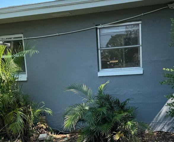Exterior Wall Cracks