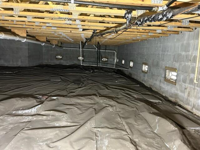 Crawl Space Before Encapsulation