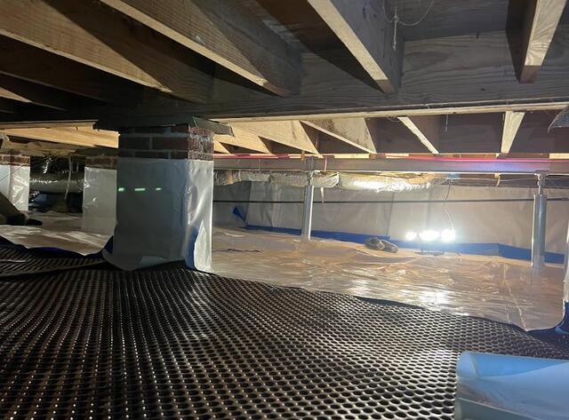 Jackson Crawl Space Before - 5
