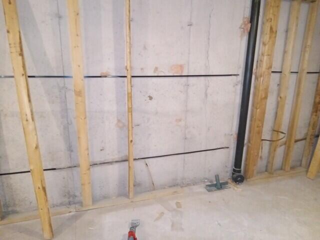 Wall crack