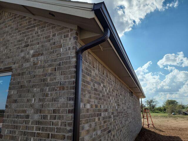 Downspouts added curb appeal.