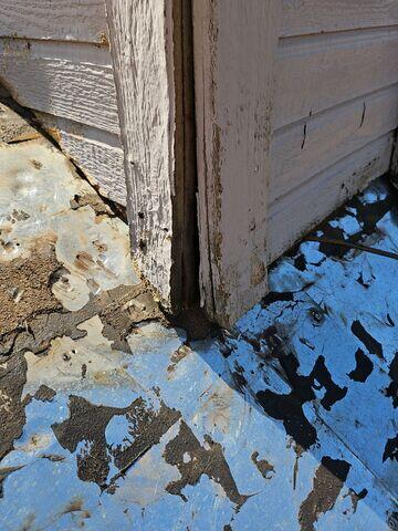 Damaged himney wood rot