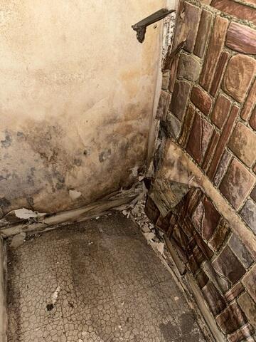 Bowing Walls