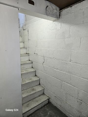 Wall Cracks