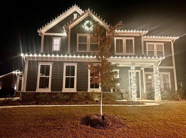 Holiday Lights in Belmont
