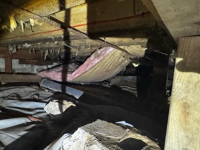 Sagging Insulation in Crawl Space