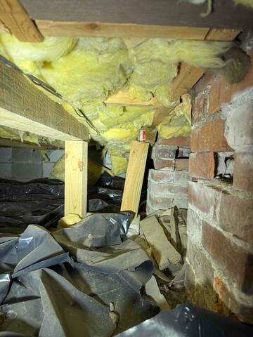 Failing Crawl Space Supports