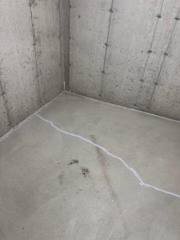 Basement Crack Sealing