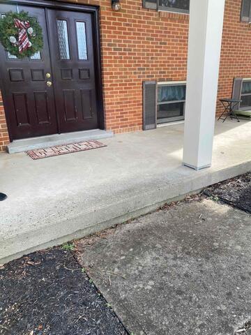 Sunken Stoop