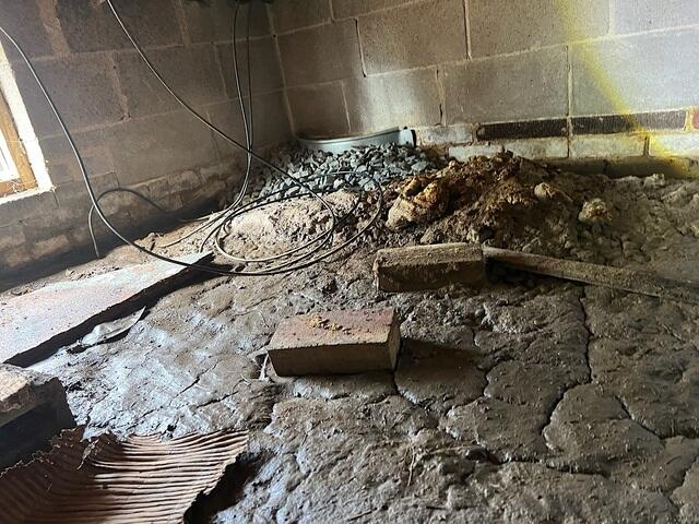 Wet Crawl Space