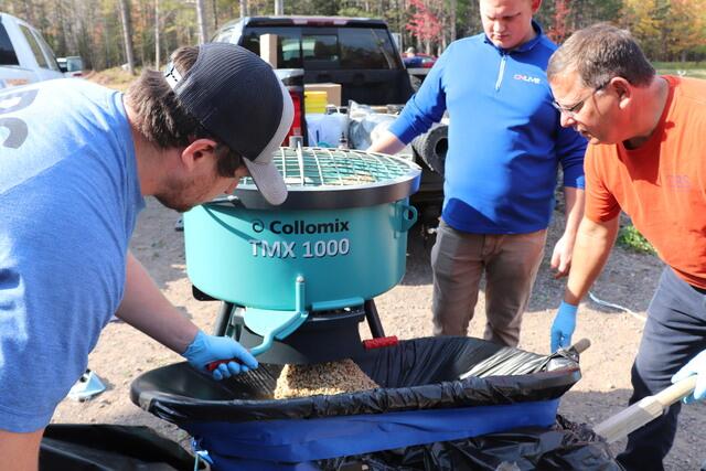 Mixing Stone and Resin for the Perfect DuraStone Blend