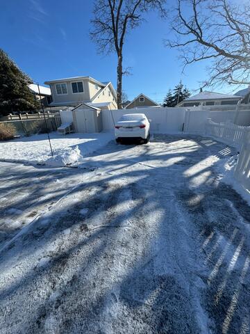 A Driveway Cleared to Perfection
