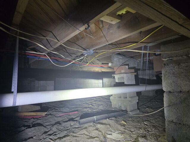 Unlevel Home in Valparaiso, GA
