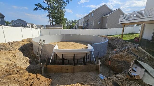 Installing the Pool Wall