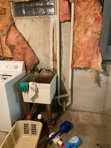 Cracks & Moisture
