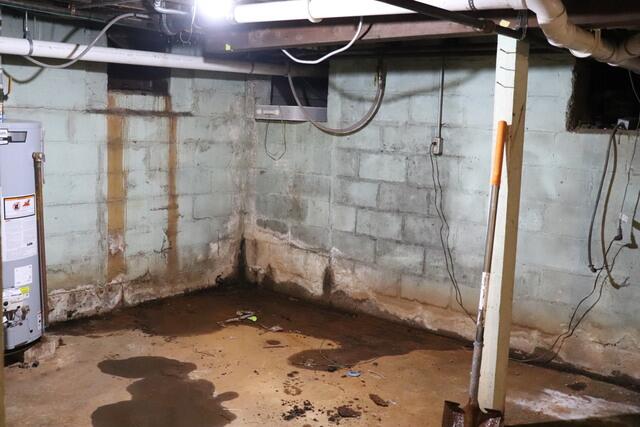 Noticeable Water Damage and Efflorescence