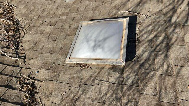 Deteriorated Sealant/Flashing