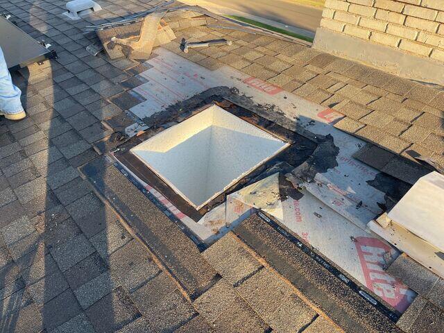 Removing the old Skylight.
