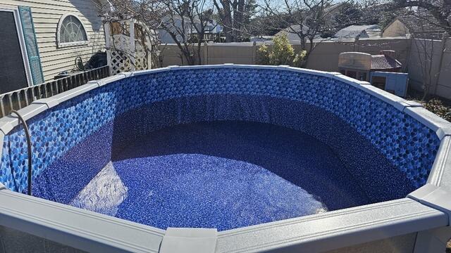 Liner & Ledges