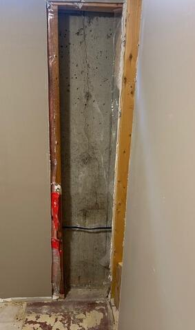 before image of vertical foundation crack
