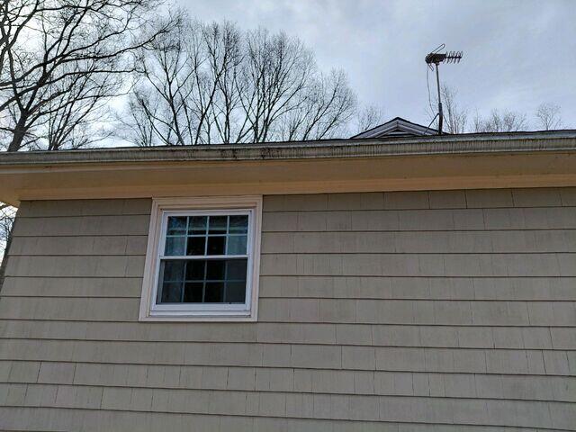 Gutters before cleaning and Brightening