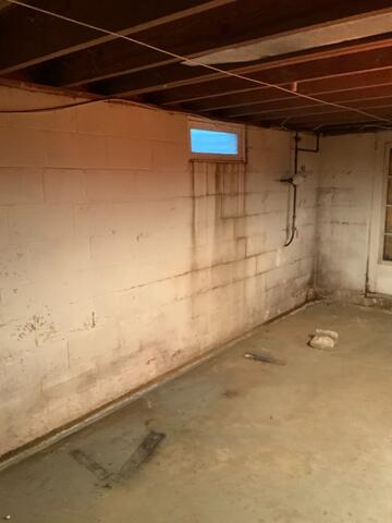 Signs Of Water Seepage