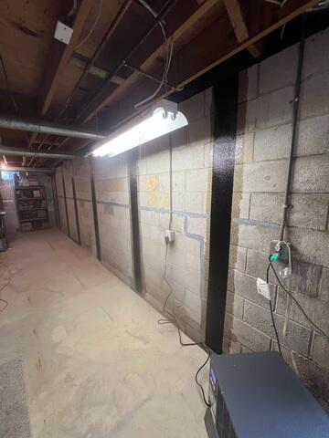 Wall Straps
