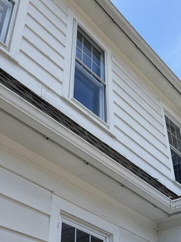 Exterior cracks on the house