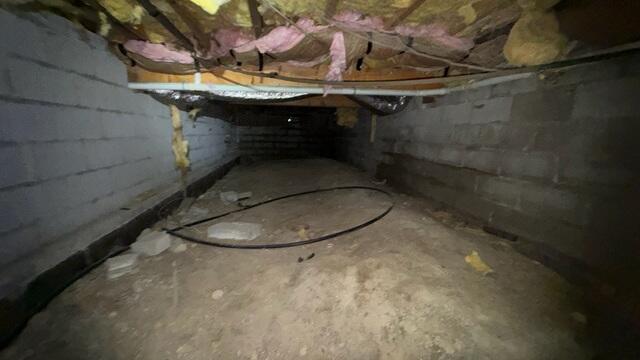 Dirt, Vented Crawl Space