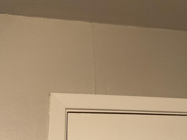 Wall Cracks