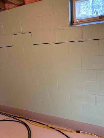 Crack in wall