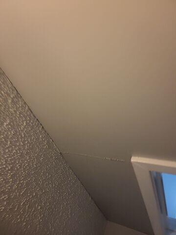 Ceiling Cracks