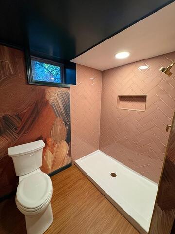 Chic pink bathroom