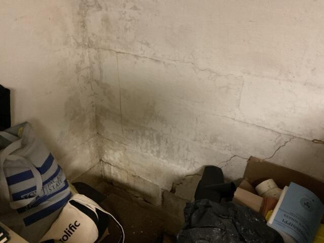 Cracking in the Corner
