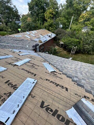 Shingles Installation