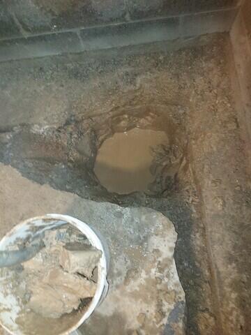Sump hole