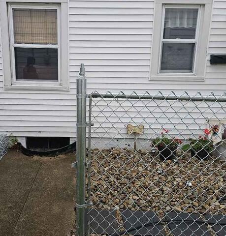 5' High Galvanized Chain Link Fence/ (1) Gate