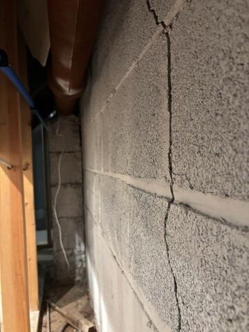 Wall Cracks
