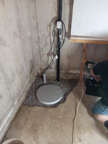 Liner and lid installed